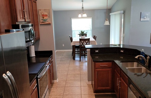 Northside Casa | Very neat & sweet home close to JAX Airport
