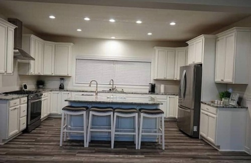 Canton Casa | Very Nice 4-bedroom house with AC and WiFi in fabulous Canton