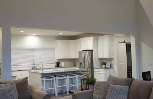 Canton Casa | Very Nice 4-bedroom house with AC and WiFi in fabulous Canton