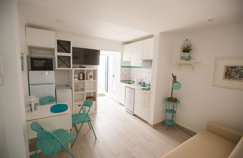 Ericeira Apartamento | Muy bonito apartamento (T1) en el corazón de Ericeira, de buen gusto y confortable.