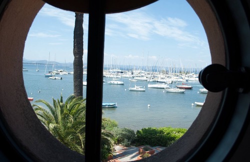 Porquerolles Apartamento | Muy bonito apartamento en Porquerolles, gran terraza con unas vistas impresionantes