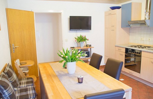 Triberg im Schwarzwald Apartamento | muy grande y bonito apartamento con 2 dormitorios y un gran balcón