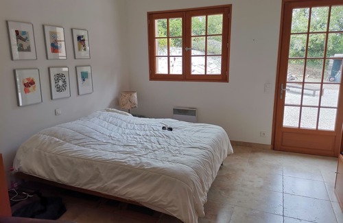 Besse-sur-Issole Otro | Very pleasant Provencal house with a beautiful view of the Provence mountains