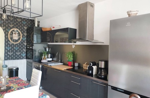 Mondragon Casa | Very pretty village house