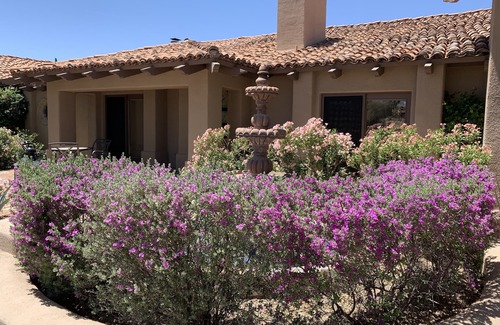 Happy Valley Ranch Casa | Muy privada y hermosa casa estilo hacienda 3/3 en North Scottsdale