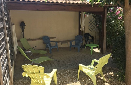 Valras-Plage Casa | Amplia, tranquila y relajante casa de jardín a 400 metros de la playa WiFi