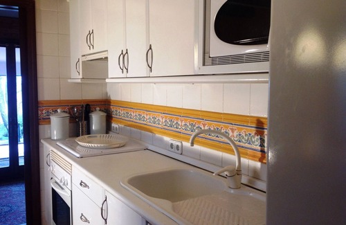 Valdemorillo Casa | Casa muy apacible El Escorial, piscina, fibra óptica, Wifi, aire acondicionado