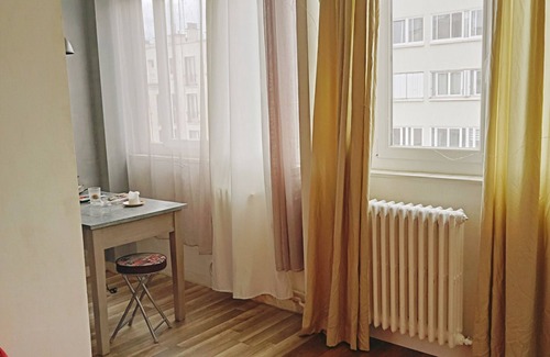 Montrouge Apartamento | Very quiet, sunny apartment. Pets allowed.