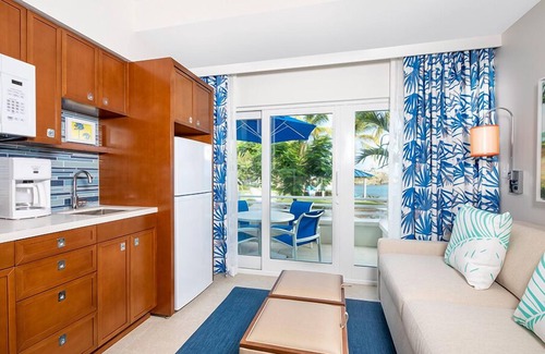 Estate Frenchman Bay Complejo | Very Romantic Secluded Beach Getaway in St. Thomas Island