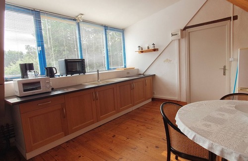 Saint-Aubin-le-Monial Apartamento | Very spacious apartment close to a fishing lake and pedestrian zone.