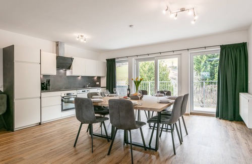 Moederbrugg Apartamento | Very spacious apartment in ski and hike region
