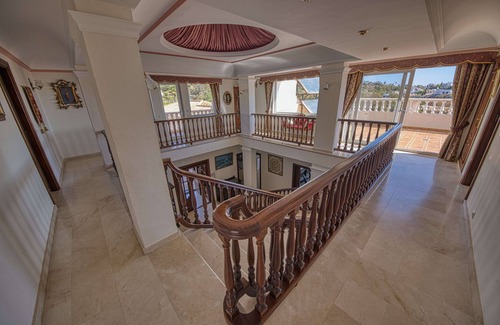 Benalmadena Villa | Villa elegante, muy espaciosa con piscina privada y vistas impresionantes.