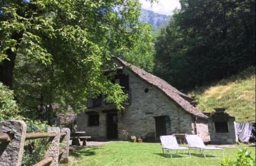 Frasco Chalet De Esquí | Verzasca Lodge Matilde