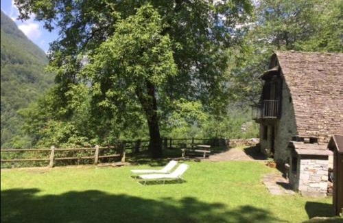 Frasco Chalet De Esquí | Verzasca Lodge Matilde