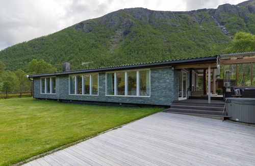 Sortland Casa | VESTERALEN LODGE - TOP QUALITY IN THE VESTERALEN and LOFOTEN