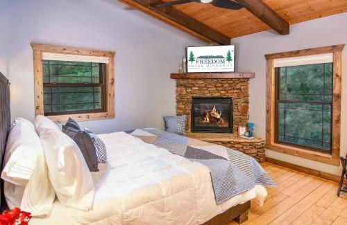 Pigeon Forge Casa | Veteran Host Pets Allowed Sleeps 4 No Minimum Nights