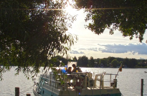 Zeuthen Alquiler De Eote | vetus 915 - license-free houseboat - KUHNLE-TOURS Zeuthen