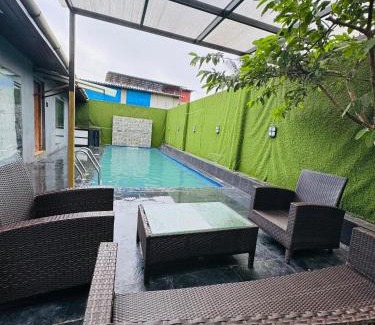 Lonavala Apartamento | VG09 with huge Pool and bathtub