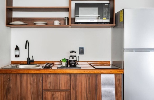 Santa Maria la Ribera Apartamento | VH | Comfy single Apt Sta Ma la Ribera | gym | 108