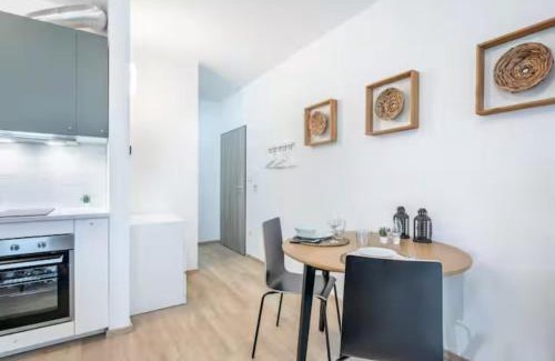 Corvin negyed Apartamento | VH302 Apartment