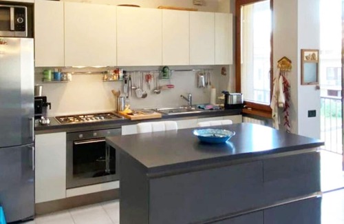 Sarnico Apartamento | Via Prati - Dos Habitaciones Piso, Capacidad 4