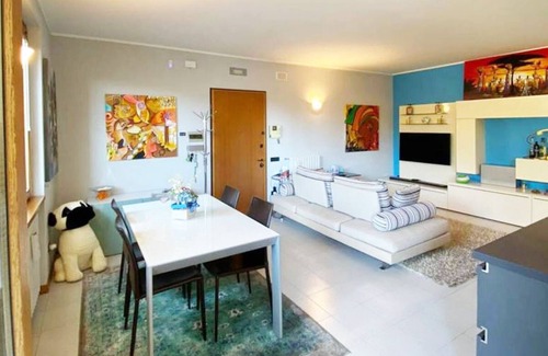 Sarnico Apartamento | Via Prati - Dos Habitaciones Piso, Capacidad 4