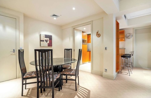 Auckland Central Business District Condominio | Viaduct Harbour: Balcony Views