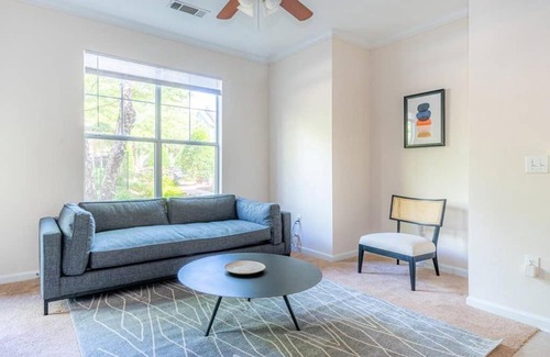 Durham Apartamento | Viagem Durham Spacious 1BR with Patio