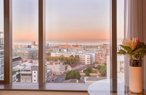 Bo'Kaap Apartamento | Vibrant 2-Bed Apartment | Contemporary Finishes