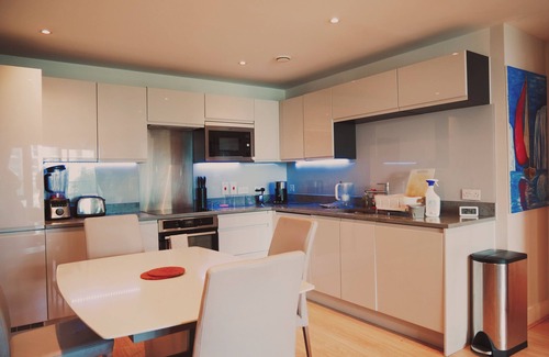 Thamesfield Apartamento | Vibrant 2-bedroom apartment in London