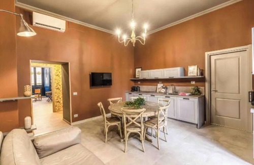 Repubblica Apartamento | Vibrant 3-Bedroom Home Overlooking Piazza del Popolo