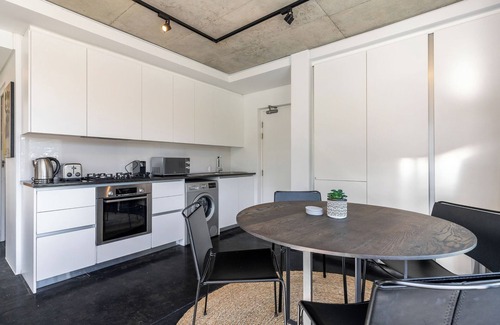 Schotsche Kloof Apartamento | Vibrant Escape with Panoramic Table Mountain Views