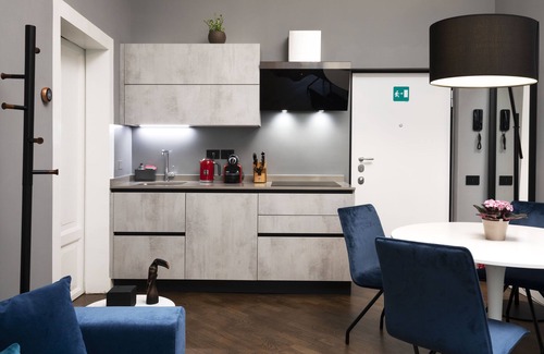 Centro Storico Nord Apartamento | Apartamento de diseño de lujo vibrante en el centro