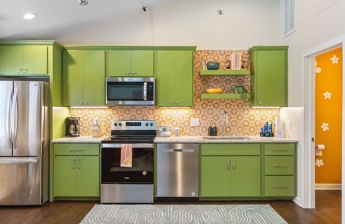 Greenwood Condominio | Vibrant Multi-Condo Building - Sleeps 48 - 7 Units