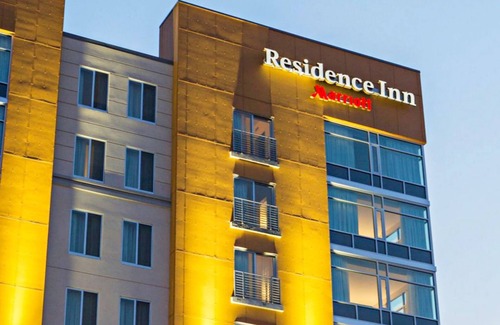 Music Row Condominio | Vibrant Nashville Getaway: Your Home in Music City