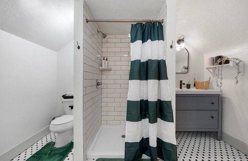 Rosedale Apartamento | Vibrant SPACIOUS Group Rendezvous