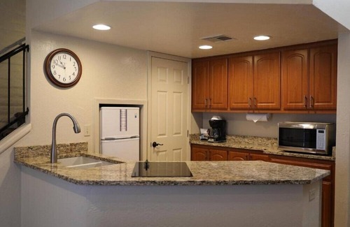 Arcadia Apartamento | Vibrant Studio with Pool & Garden at Scottsdale Camelback Resort