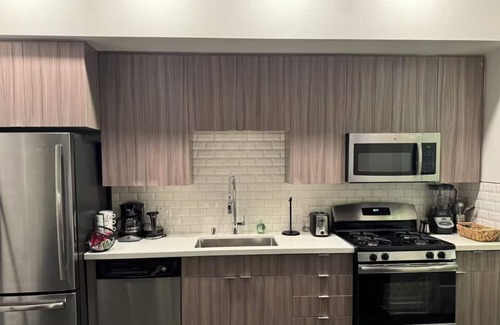 Glendale Apartamento | Vibrant Unit in The Griffith