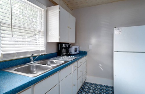 Westerwood Apartamento | Vibrant & Upscale 1BR/1BA apartment in charming Greensboro with WiFi, AC