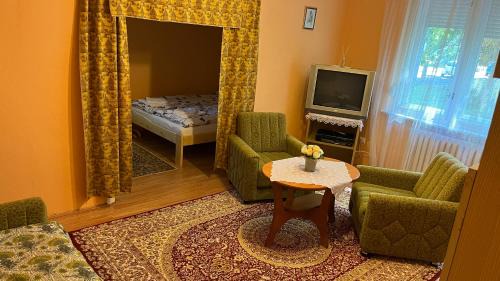 Tiszaujvaros Apartamento | Vica Apartman