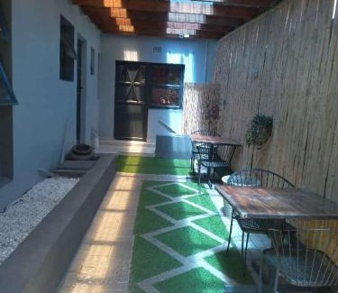 Eikenbosch Casa | Victoria Guest Lodge