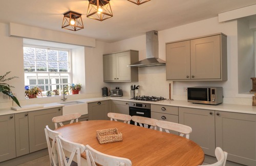 Belford Casa | VICTORIA HOUSE, pet friendly, character holiday cottage in Belford