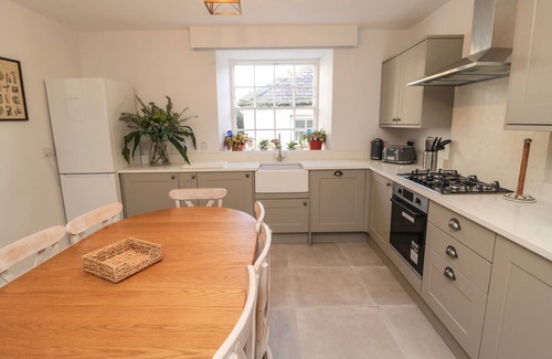 Belford Casa | VICTORIA HOUSE, pet friendly, character holiday cottage in Belford