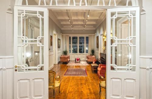 Rhodes Cama Y Desayuno | Victoria Mansion A Luxurious Neoclassical Experience