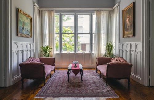 Rhodes Cama Y Desayuno | Victoria Mansion A Luxurious Neoclassical Experience