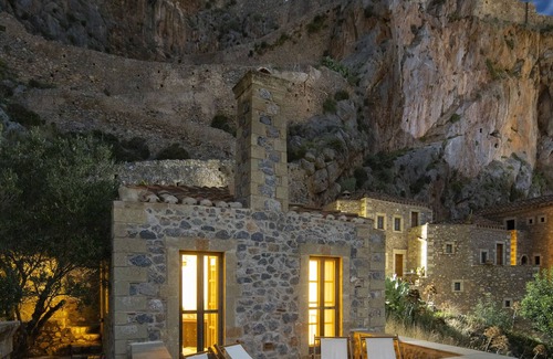 Monemvasia Villa | La casa de Victoria en el castillo de Monemvasia por JJ Hospitality