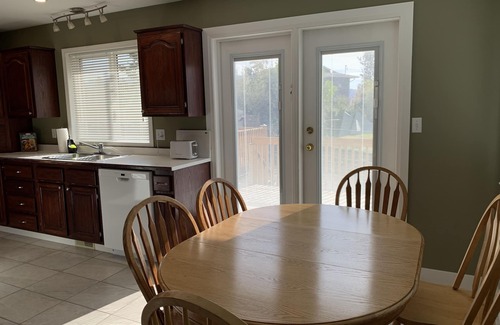 Central Okanagan Casa | Victoria St BNB in Peachland BC - 5 mins from the beach