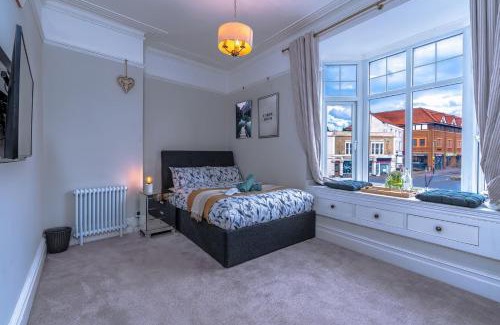 Westbury on Trym Apartamento | Victorian apartment w/courtyard views