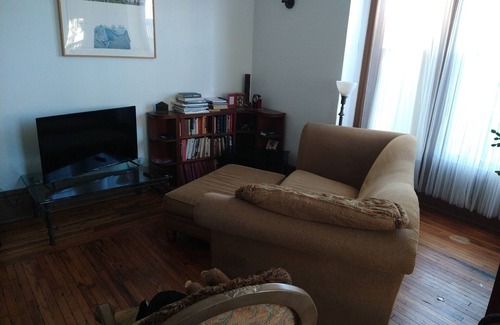 Midtown Casa | Victorian Cottage in Midtown Detroit 3 Bedrooms, 1 1/2 baths, Sleeps 5