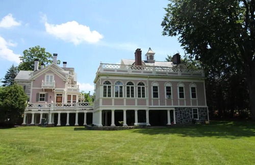 Andover Villa | Victorian Elegance in Andover